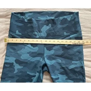 Fabletics Define High-Waisted 7/8 Leggings Blue Camo Size Large NWT thumbnail 7