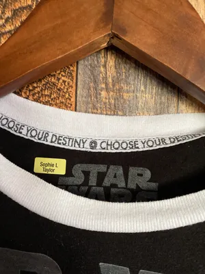 Her Universe T-Shirt from Disney collection size s thumbnail 3