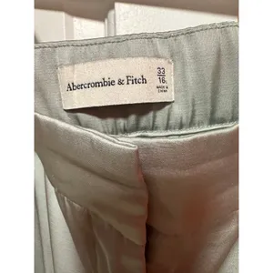 Abercrombie and Fitch Satin Tailored Wide Leg Pant Sage Size 33 Long thumbnail 6