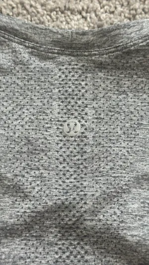 Lululemon Swiftly Tech Long Sleeve thumbnail 3