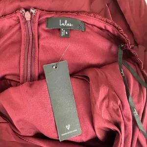 Lulus Confident Impression Burgundy Satin Pleated Halter Jumpsuit Small NWT thumbnail 11