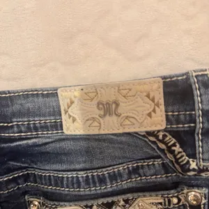 Miss Me Jeans, Women's Size 32 Blue, Denim, Gems Back Pocket, Flared thumbnail 15