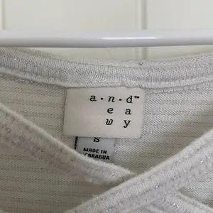 NWOT A New Day women’s white gray‎ striped stretchy knit blouse small thumbnail 3