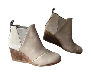 TOMS Boots Women's 8 Beige Leather Wedge Ankle Booties Pull On Casual Minimalist thumbnail 1