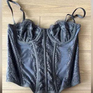 Urban Outfitters Lavender Lace Corset Tank Top thumbnail 2