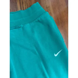 Nike Phoenix Fleece High Rise Oversized Sweatpants Green Malachite L thumbnail 11