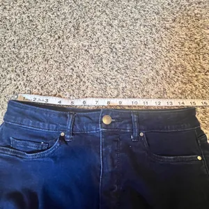 Croft & Barrow‎ Women's Dark Wash Denim Cropped Wide Leg Jeans Size 8 thumbnail 4