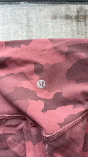Lululemon Pink Camo 28" Align High-Rise Leggings thumbnail 5