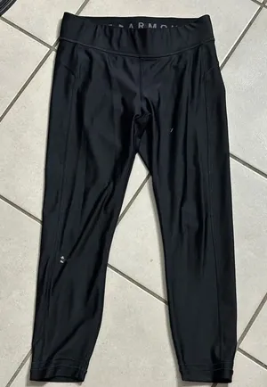Under Armour Women Black Compression Capri‎ Leggings Heatgear Athletic Size M thumbnail 1