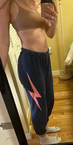 Sweatpants thumbnail 1