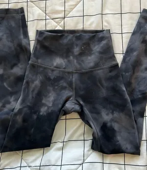 Lululemon Diamond Die  Wunder Train Leggings thumbnail 1
