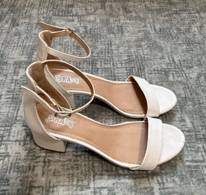 Brash Super cute white heels thumbnail 1