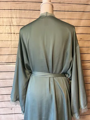 Victoria's Secret Satin Lace Trim Robe Sea-Foam Green Kimono Wrap Size M/L thumbnail 5