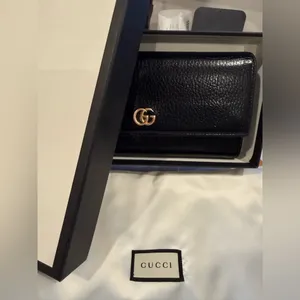✨SALE✨ Gucci Black Leather GG Wallet thumbnail 7