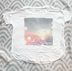 ABERCROMBIE & FITCH White Sequin Graphic Shirt Medium/Large NWT thumbnail 1