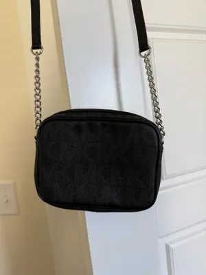 Michael Kors Jet Set camera bag thumbnail 2