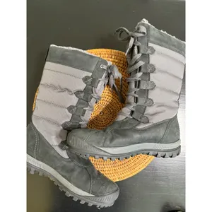 Timberland‎ Mount Hope Waterproof Winter Boots Gray Black A11SN Womens 10 thumbnail 2