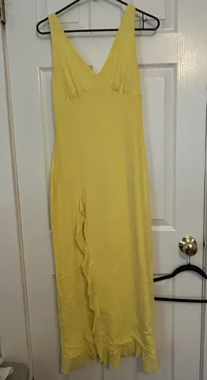 Yellow Dress Size M thumbnail 1