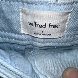 Aritzia Wilfred Free Baby Blue Modern Cargo Straight Leg Pants‎ Size 4 thumbnail 3