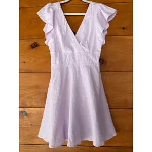 NWT Lulus Sweeten Me Up Lilac Flutter Sleeve Mini Dress With Pockets Weekend M thumbnail 2