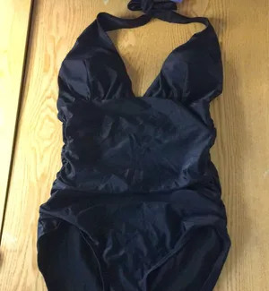 New Women’s 1pc Swimsuit Padded Ruched Medium Black thumbnail 1