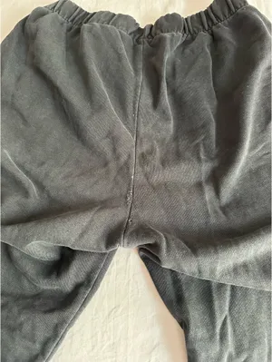 Brandy Melville Rosa Sweatpants thumbnail 2