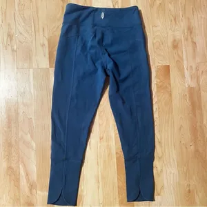 Free People Movement Virgo Performance Cropped Blue Leggings Women’s Medium thumbnail 3