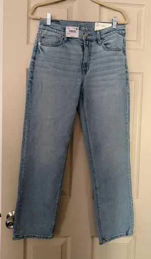 American Eagle High-Rise Jeans thumbnail 1