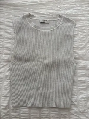 Aritzia Top Babaton thumbnail 1