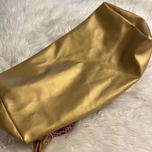 Simply Southern Weekender Bag excellent condition pink , gold and black high 13” thumbnail 3