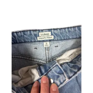 LL Bean Women's Light‎ Wash Original Relaxed Stretch Jeans Size 10P thumbnail 3