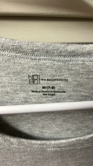 Grey T-shirt thumbnail 2