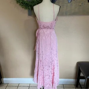 NWOT Lulus Exquisite Presence Blush Floral Jacquard High-Low Wrap Dress thumbnail 5