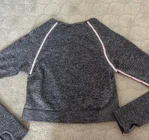 PINK Victorias Secret Workout Top thumbnail 3