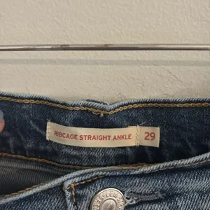 Levi’s RibcageStraight Ankle‎ Jeans thumbnail 2