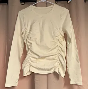 oqq long sleeve top Size M thumbnail 1