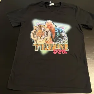 Bella Canvas Tiger king‎ shirt thumbnail 1