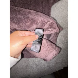THE NORTH FACE Women's Osito Full Zip‎ Fleece Jacket Grey/Pikes Purple, M thumbnail 7