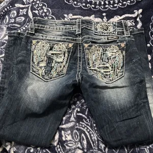 Miss Me Crop Jeans thumbnail 3