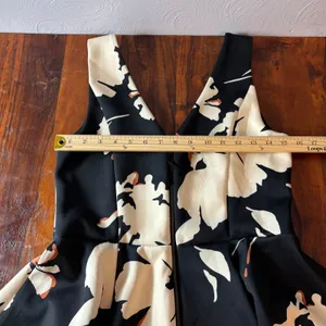 Anthropologie Floral Fit and Flare‎ V-Neck Scuba Dress Black Cream Sleeveless thumbnail 6
