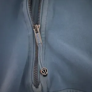 Light blue lululemon scuba Size xs/s thumbnail 2