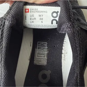 On Cloud Women's Black Gray White Mesh Running Athletic Gym Shoes Sneakers Sz‎ 7 thumbnail 9