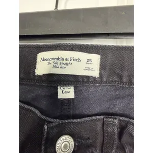 Abercrombie & Fitch Curve Love The '90s Straight Mid Rise Black Jeans 25 Short thumbnail 3