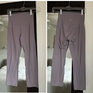 Lululemon Wunder Under Crop Leggings Size 4 thumbnail 2