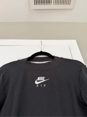 Nike Air Swoosh Embroidered Black Long Sleeve Workout Top Gym thumbnail 3