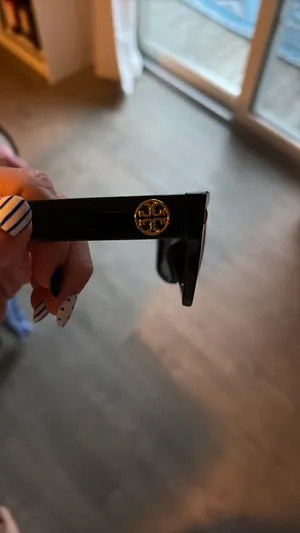 Tory Burch Sunglasses thumbnail 7