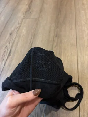 Nike sports bra thumbnail 3