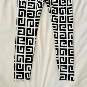 Boutique G Print Top & Leggings Set thumbnail 9