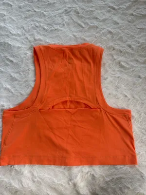Lululemon Crop Top Tank thumbnail 2