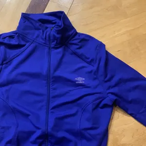Umbro blue athletic zip up jacket thumbnail 3